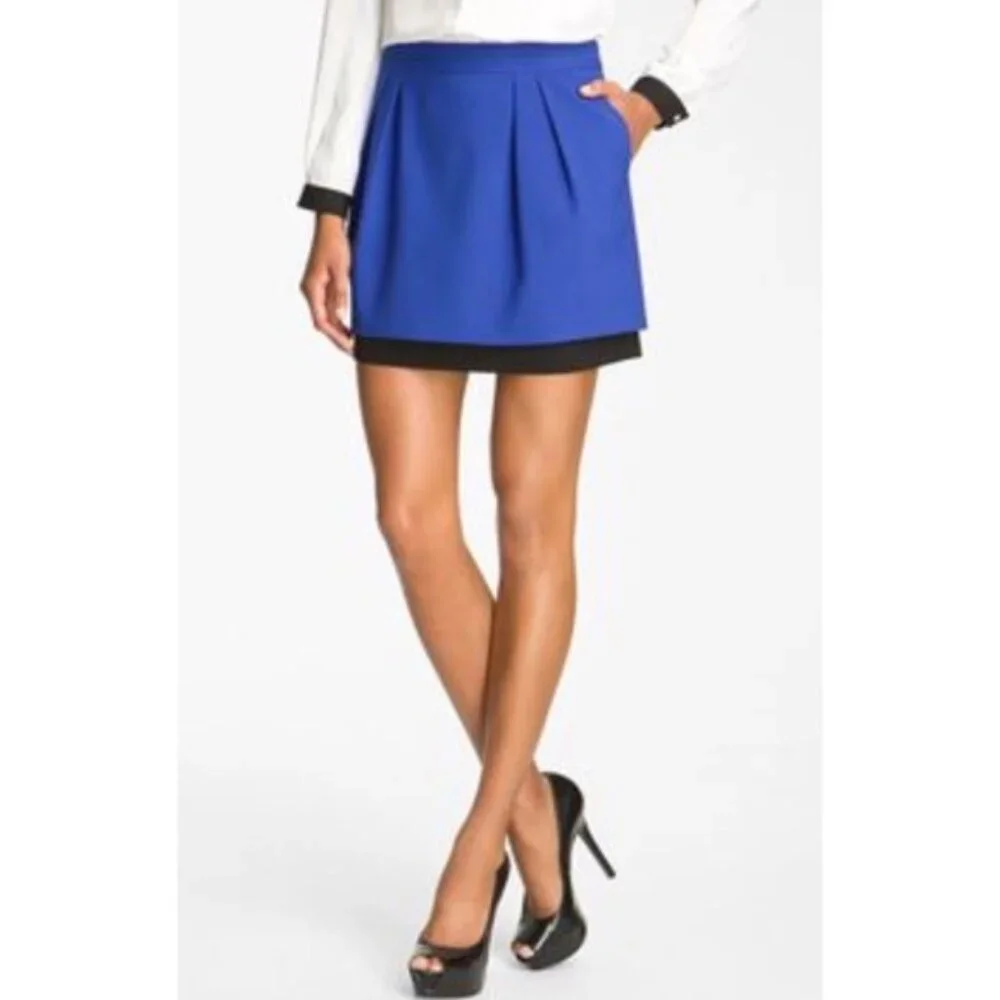 Vince Camuto Mini skirt Layered Pencil Size 8 Royal Blue & Black Business Career - Picture 3 of 8